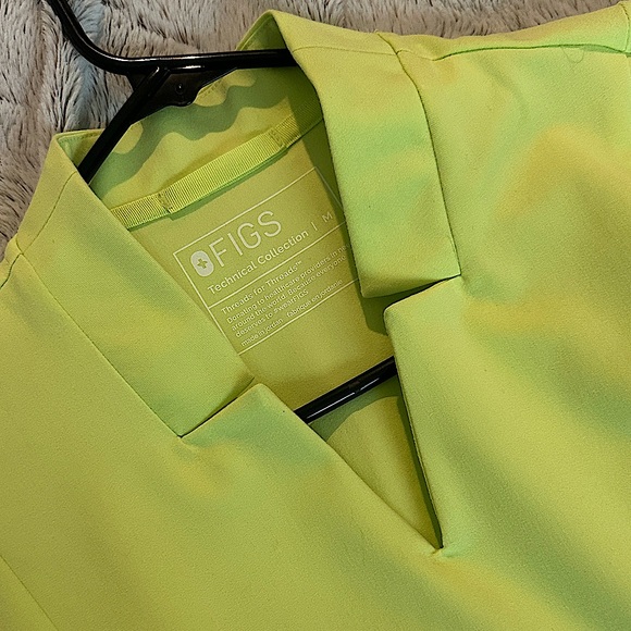 Figs Lime Green Scrub Set - Picture 4 of 8